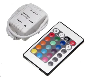 Controller RGB con telecomando ad infrarossi 6 A